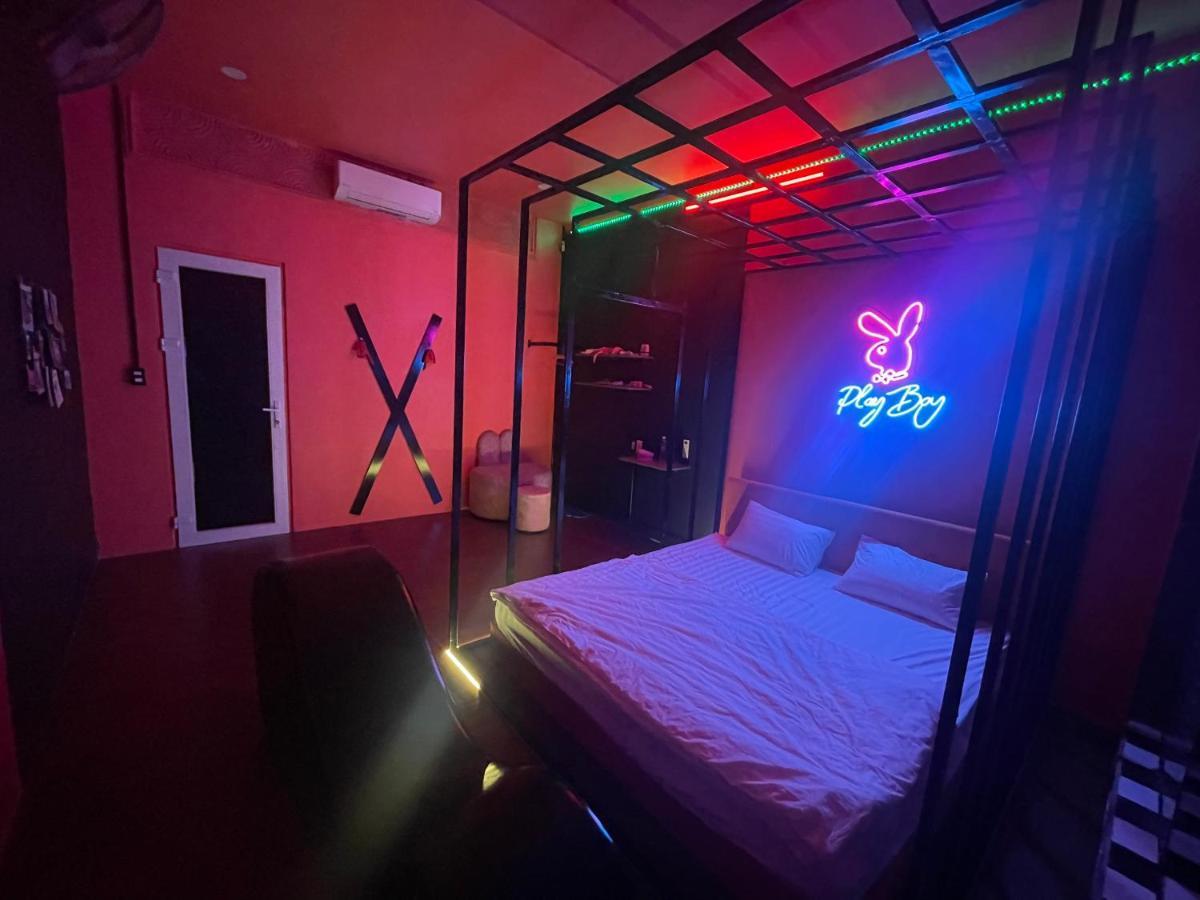 Couple Hotel - Khach San Tinh Yeu Buon Ko Sir 外观 照片