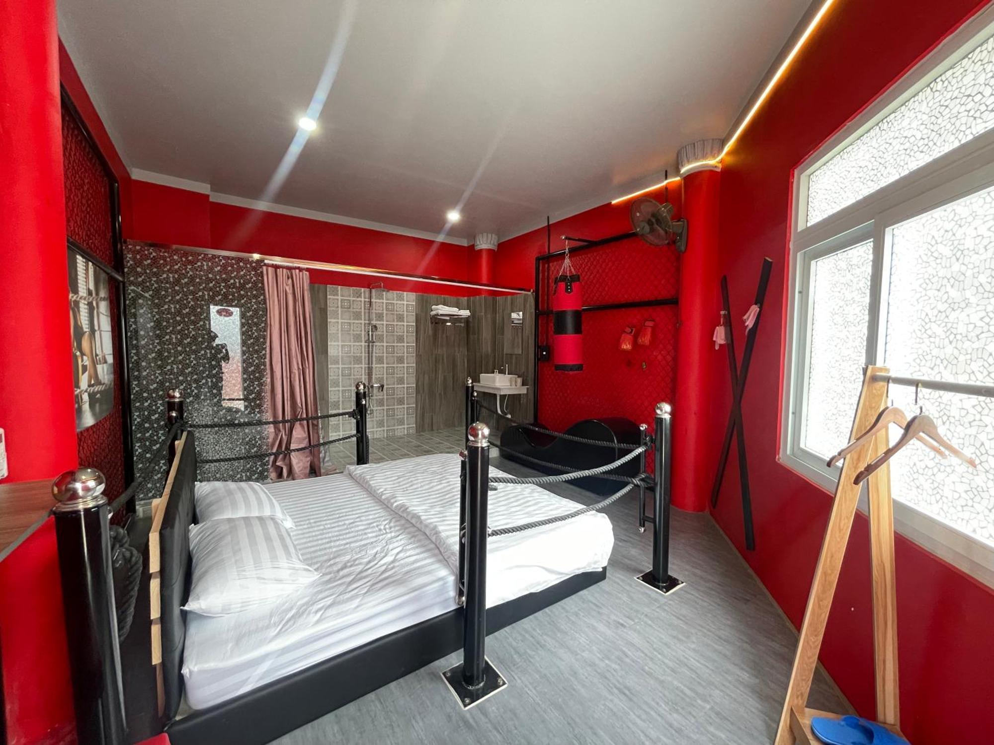 Couple Hotel - Khach San Tinh Yeu Buon Ko Sir 外观 照片