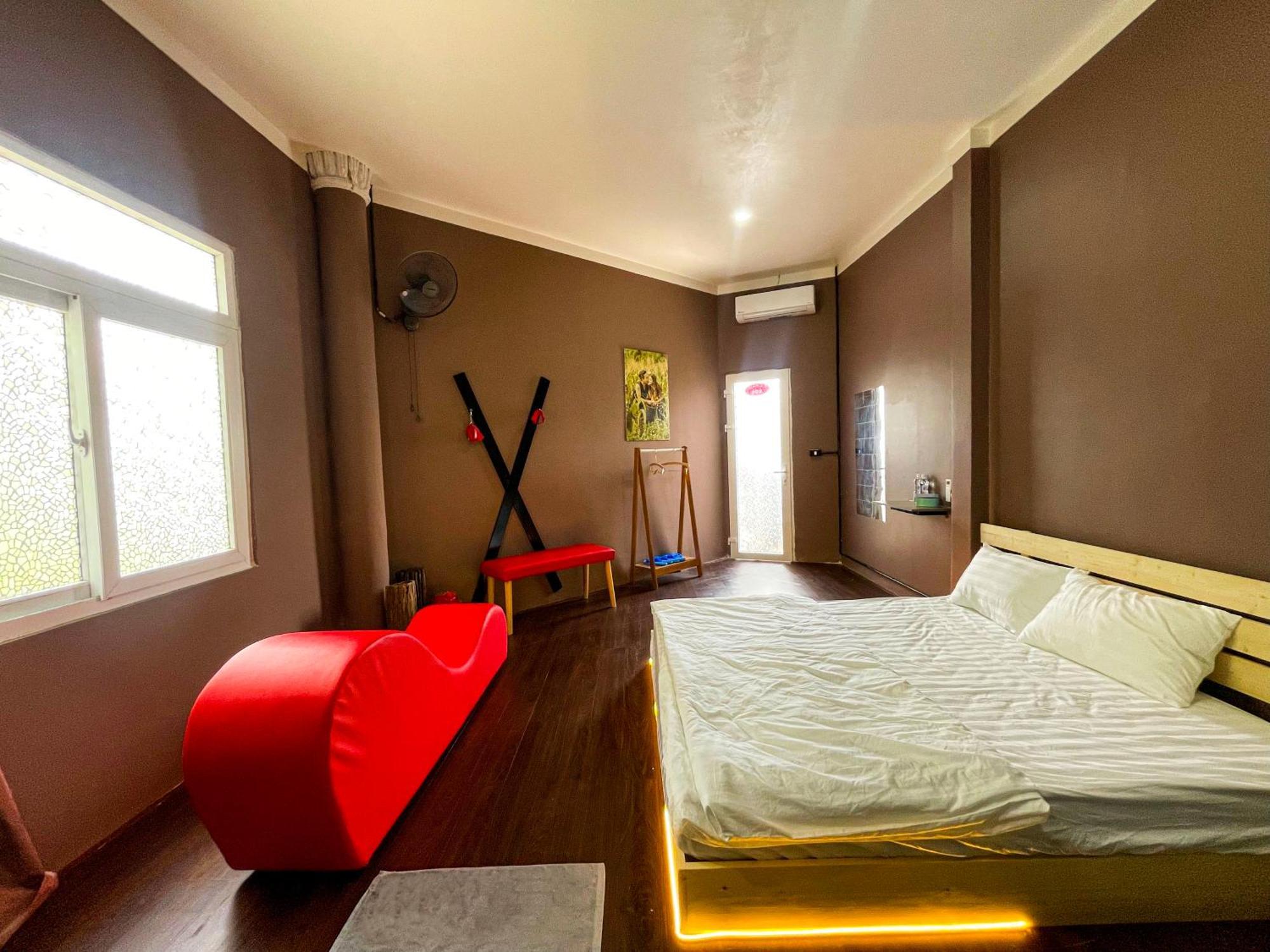 Couple Hotel - Khach San Tinh Yeu Buon Ko Sir 外观 照片